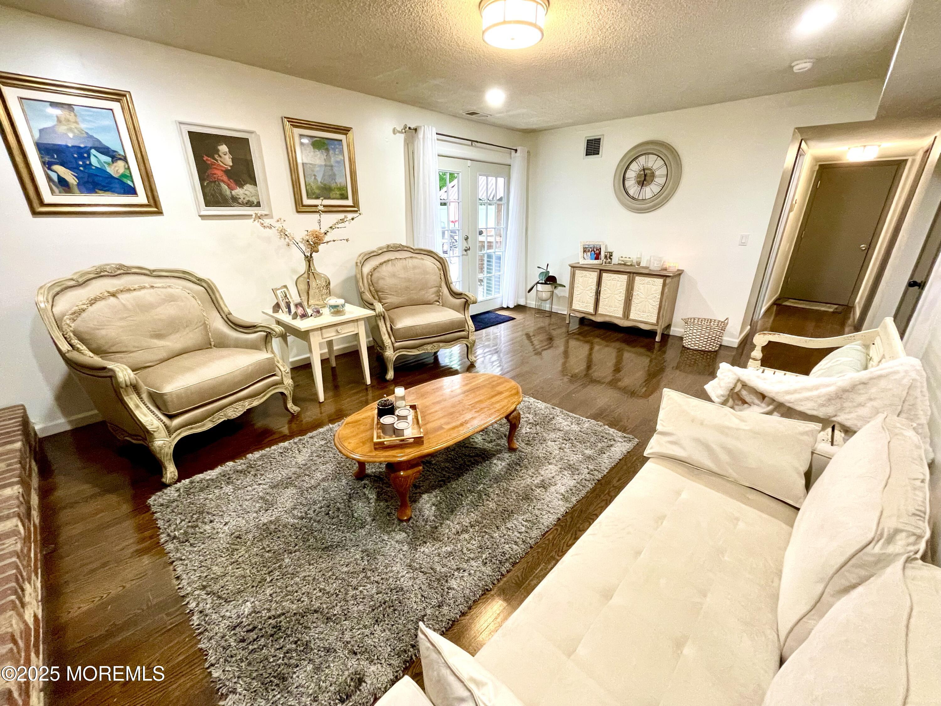 5 Blackfoot Court Toms River NJ 08753