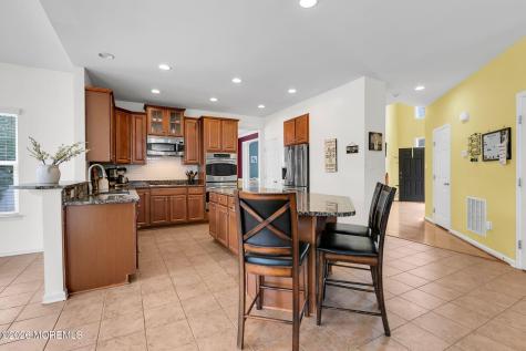 17 Carriage Way Barnegat NJ 08005