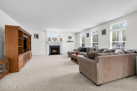17 Carriage Way Barnegat NJ 08005