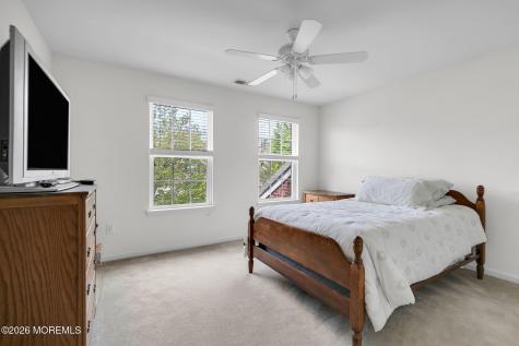 17 Carriage Way Barnegat NJ 08005