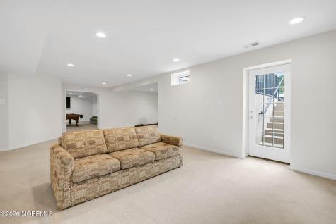 17 Carriage Way Barnegat NJ 08005
