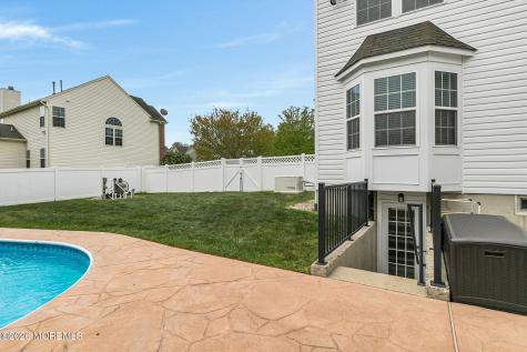 17 Carriage Way Barnegat NJ 08005