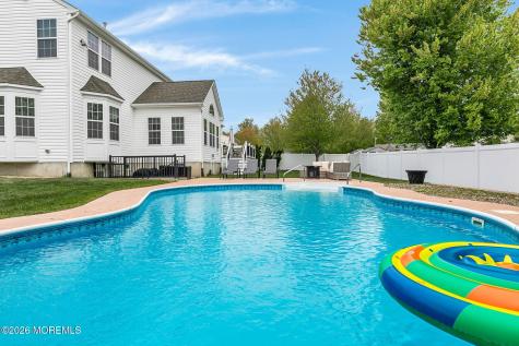 17 Carriage Way Barnegat NJ 08005