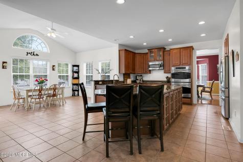17 Carriage Way Barnegat NJ 08005