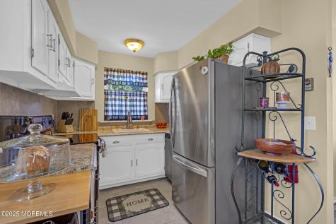 29B Easton Drive Whiting NJ 08759