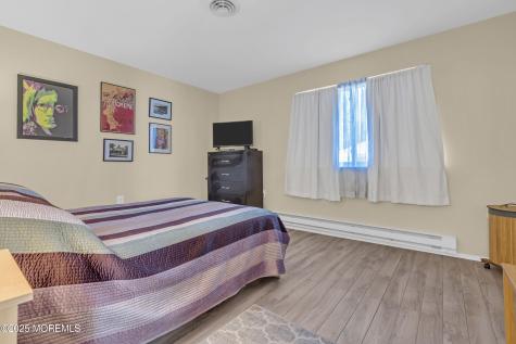 29B Easton Drive Whiting NJ 08759