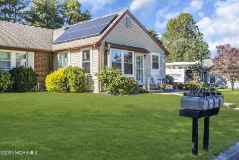 29B Easton Drive Whiting NJ 08759