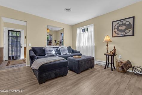 29B Easton Drive Whiting NJ 08759