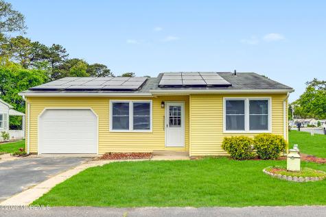 83 Falmouth Avenue Manchester NJ 08759