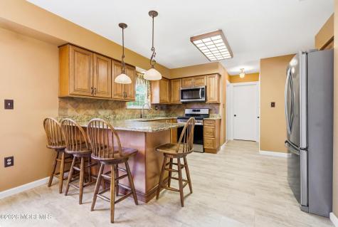 5 Lusia Court Howell NJ 07731