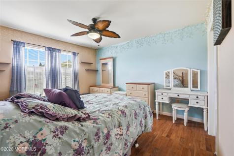 5 Lusia Court Howell NJ 07731