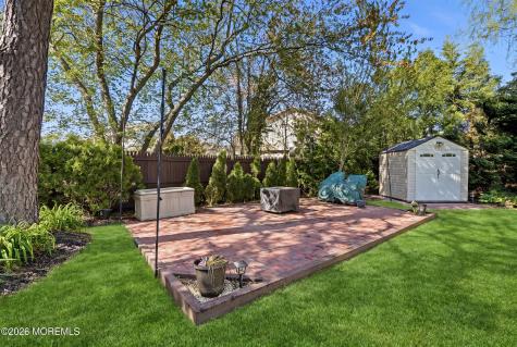 5 Lusia Court Howell NJ 07731