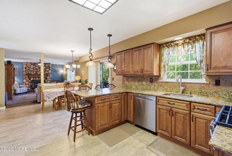 5 Lusia Court Howell NJ 07731
