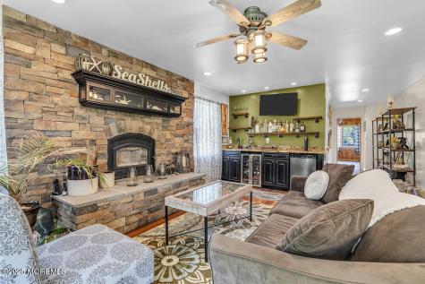 41 South Avenue Atlantic Highlands NJ 07716