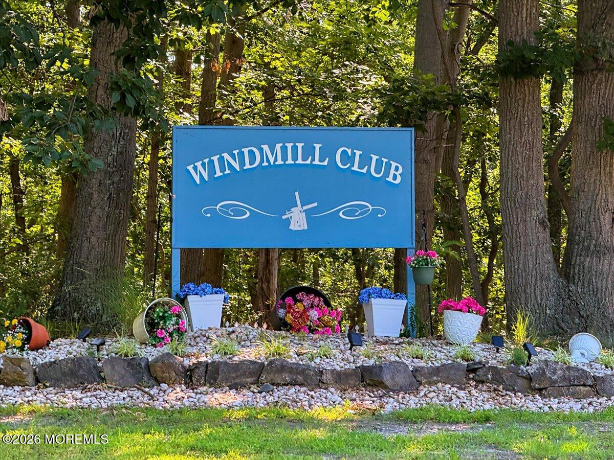 10 Seagull Lane Howell NJ 07731