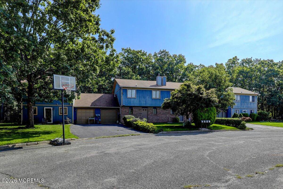 10 Seagull Lane Howell NJ 07731