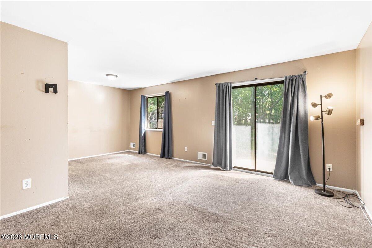 10 Seagull Lane Howell NJ 07731