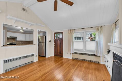 10 Lakeside Avenue Rumson NJ 07760