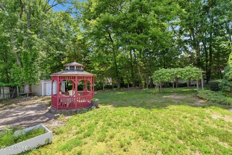 37 Christopher Court Old Bridge NJ 08857