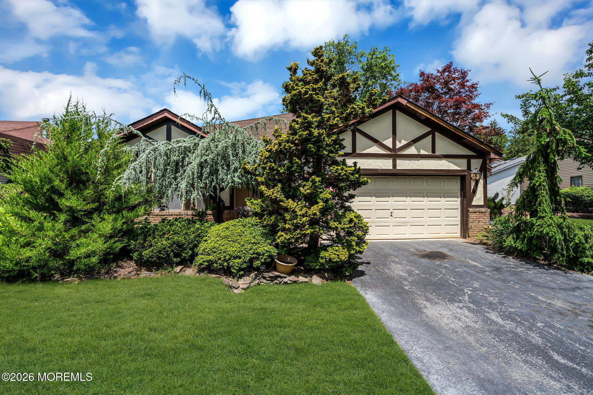 4 Hampton Drive Marlboro NJ 07746