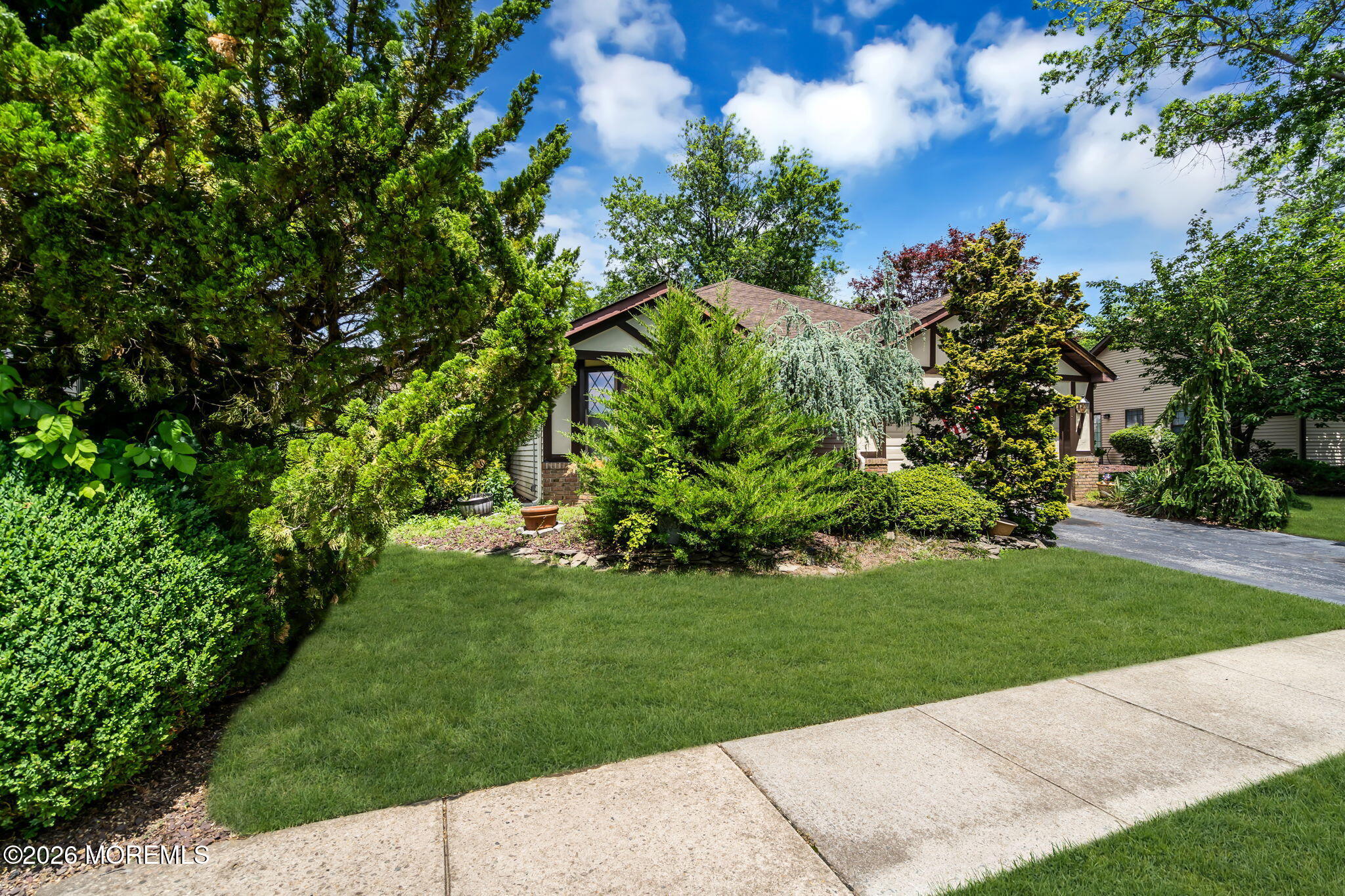 4 Hampton Drive Marlboro NJ 07746