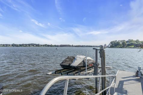 458 Navesink River Road Red Bank NJ 07701
