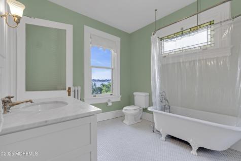 458 Navesink River Road Red Bank NJ 07701