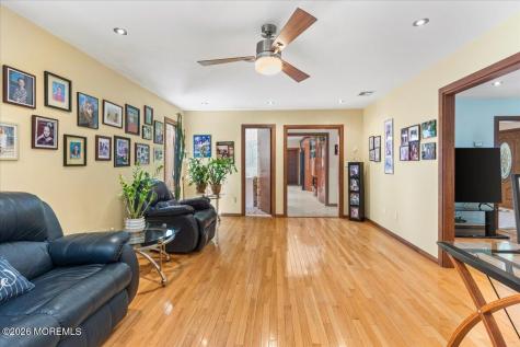 9 Manor Court Manalapan NJ 07726