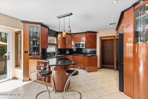 9 Manor Court Manalapan NJ 07726