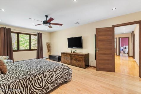9 Manor Court Manalapan NJ 07726