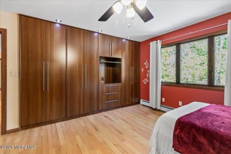9 Manor Court Manalapan NJ 07726