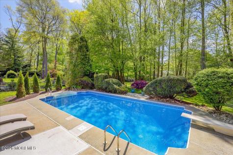 9 Manor Court Manalapan NJ 07726