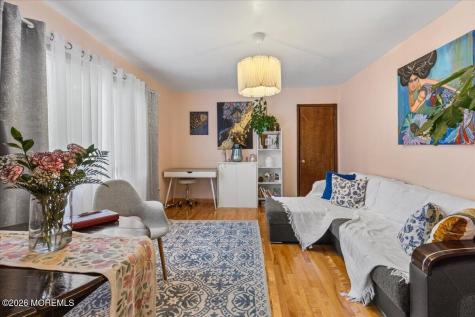 9 Manor Court Manalapan NJ 07726