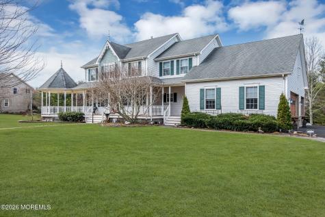 1074 Prospect Avenue Manahawkin NJ 08050
