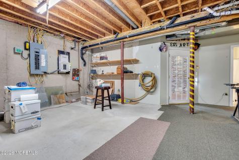 1074 Prospect Avenue Manahawkin NJ 08050