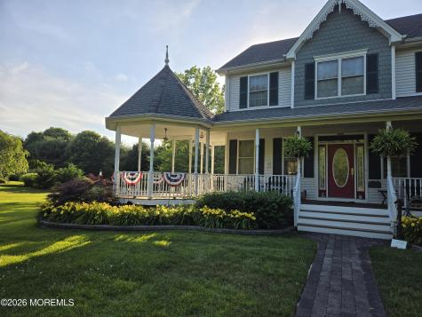 1074 Prospect Avenue Manahawkin NJ 08050