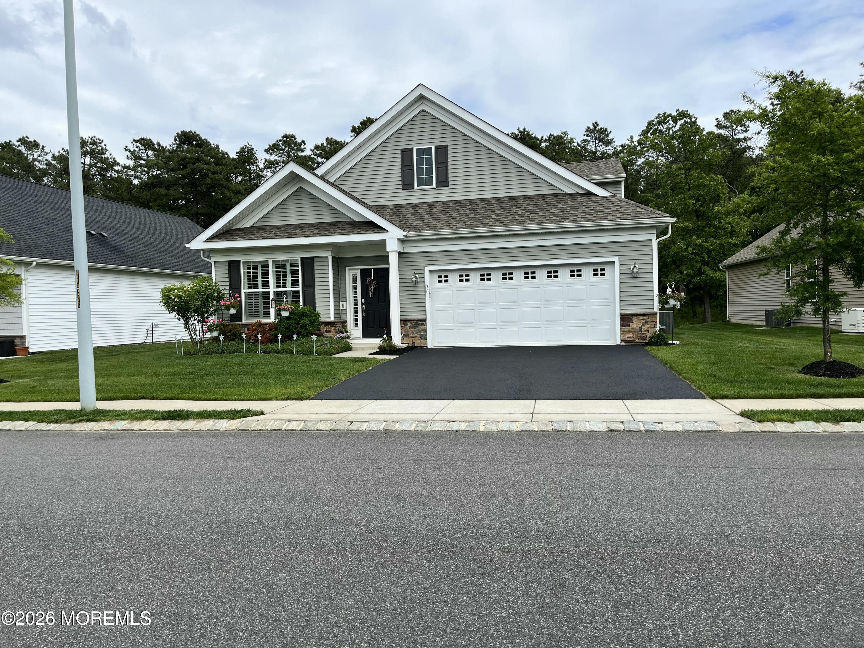 70 Woodside Lane Whiting NJ 08759