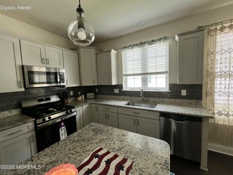 70 Woodside Lane Whiting NJ 08759