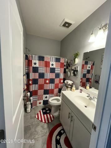 70 Woodside Lane Whiting NJ 08759