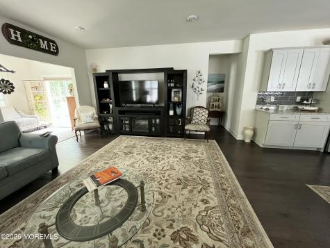 70 Woodside Lane Whiting NJ 08759