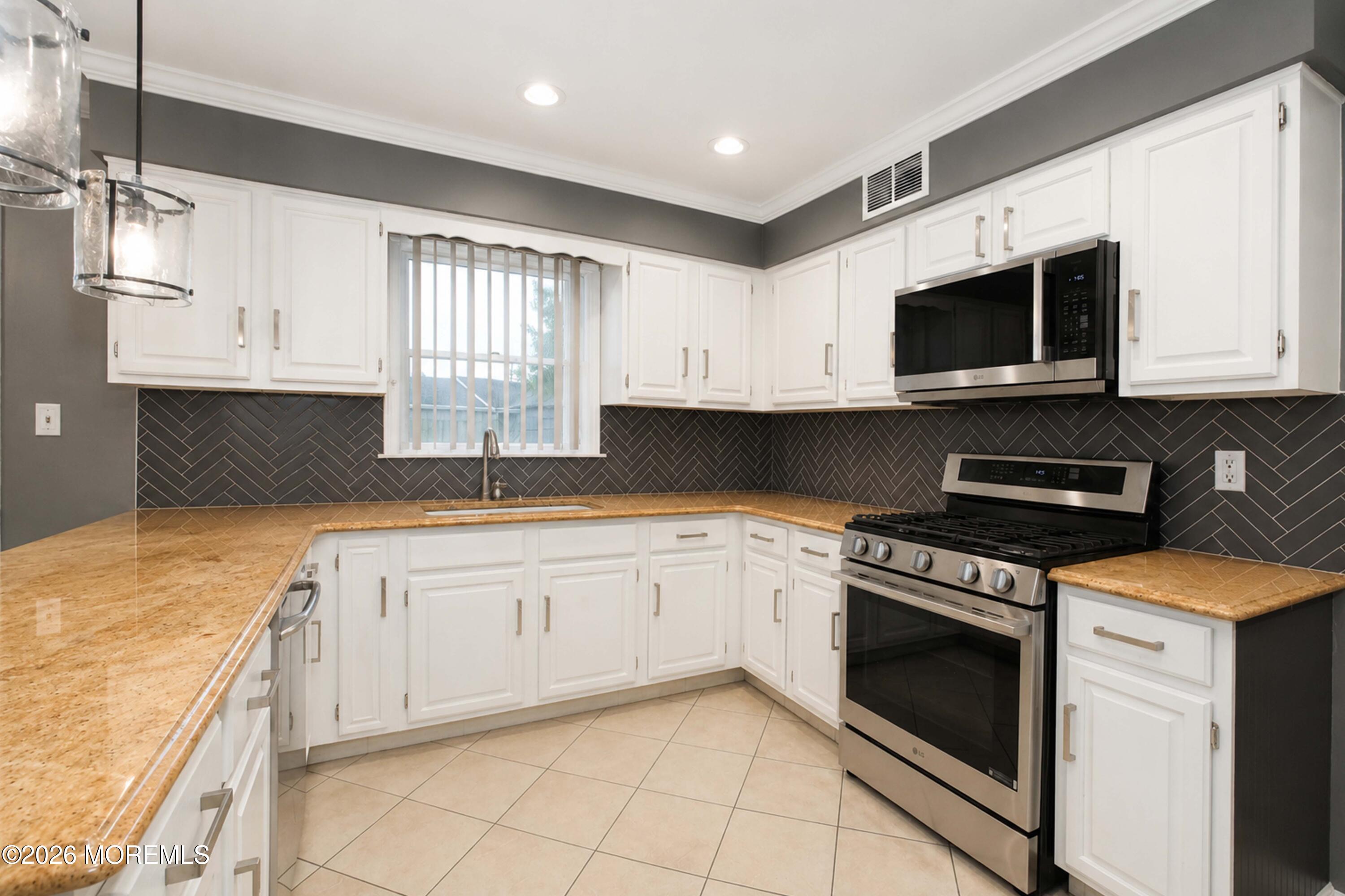604 Meadow Run Brick NJ 08724