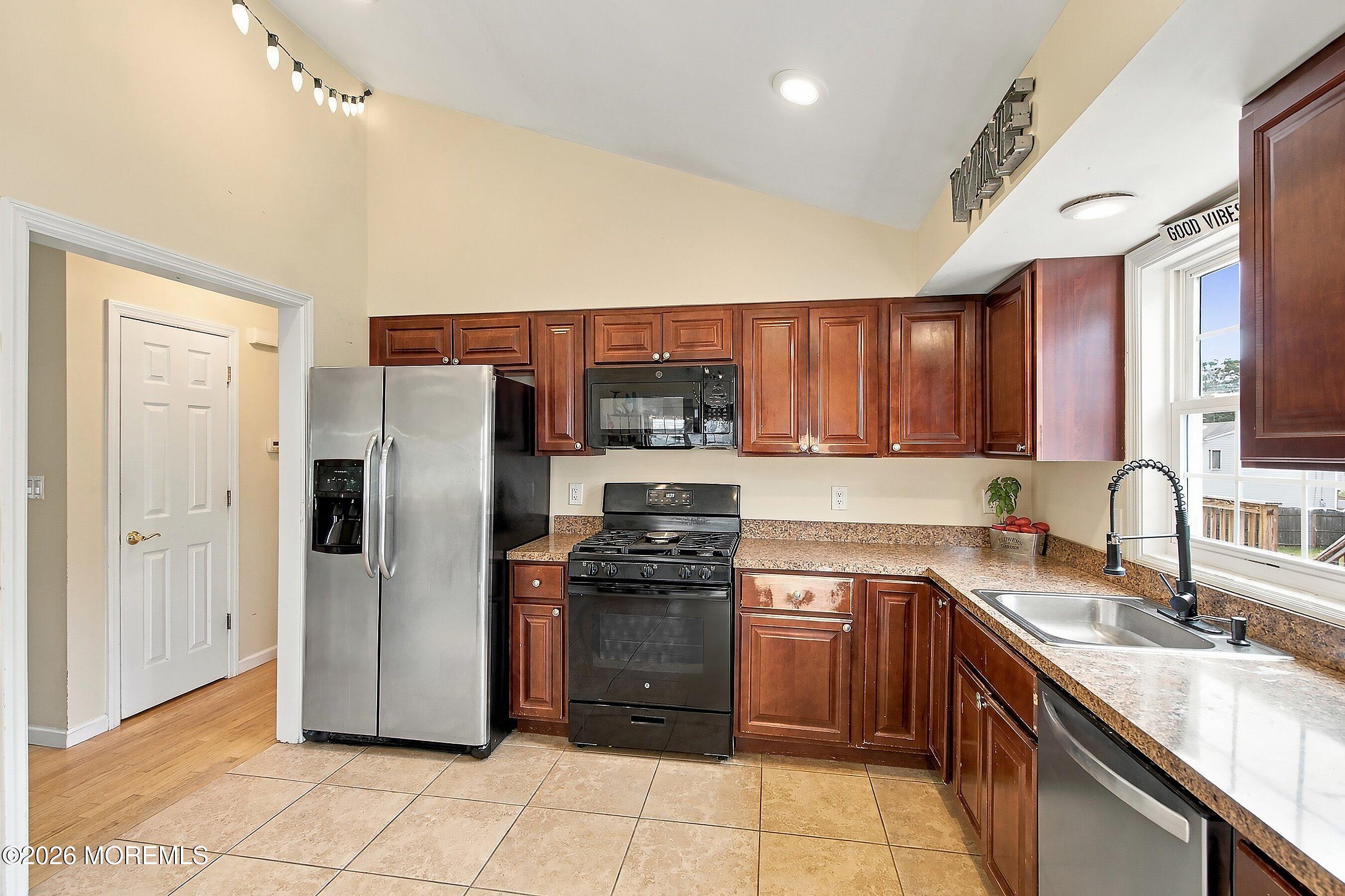 242 Point Pleasant Avenue Bayville NJ 08721