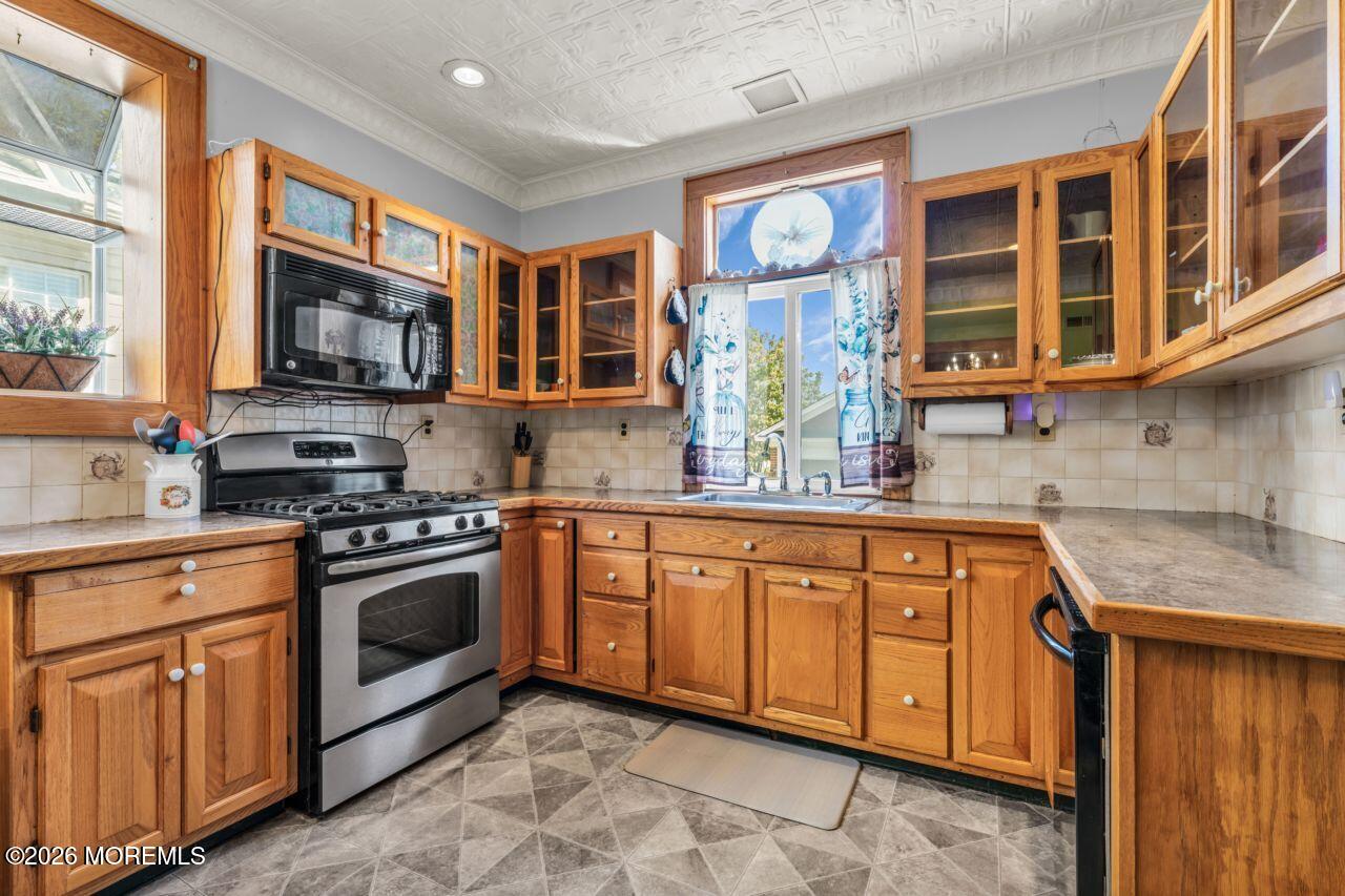 213-217 Keats Avenue Elizabeth NJ 07208