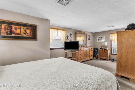 89 Wilson Avenue Parlin NJ 08859