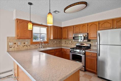 2 Blyth Court Toms River NJ 08757