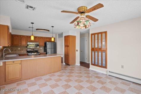 2 Blyth Court Toms River NJ 08757