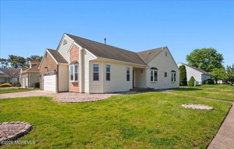 2 Blyth Court Toms River NJ 08757