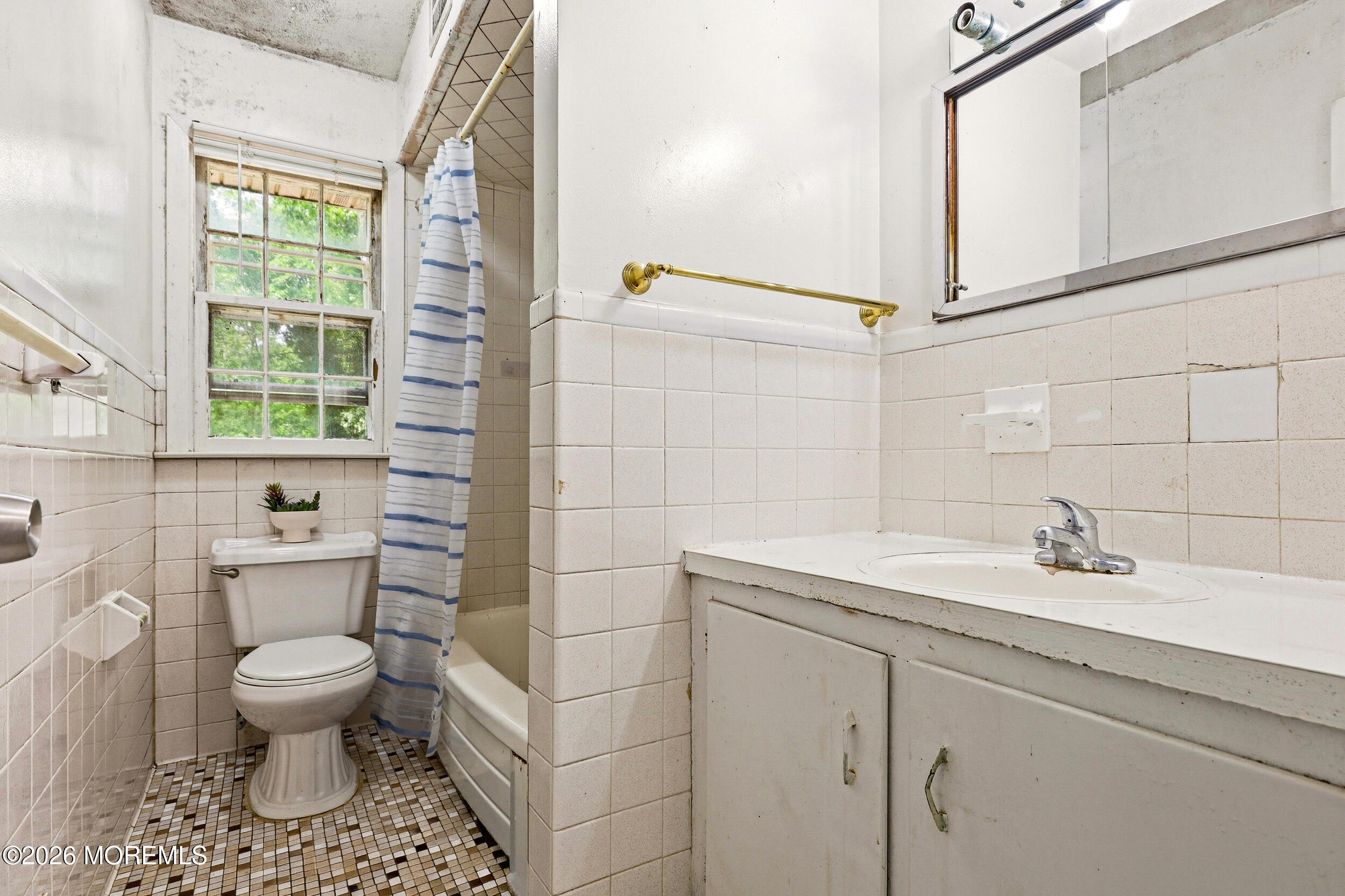 37 Raymond Avenue Toms River NJ 08755