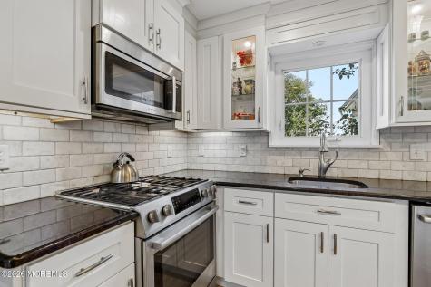 21 Appletree Road Howell NJ 07731