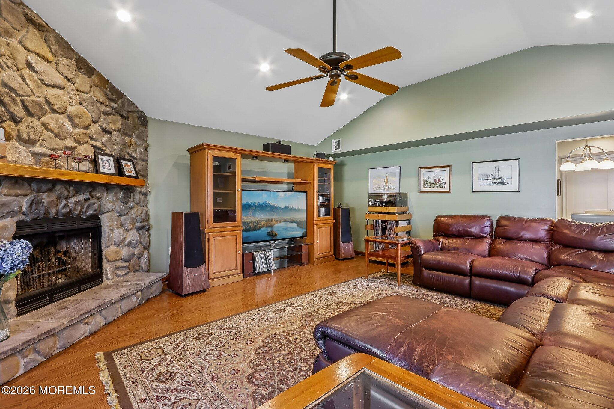 21 Appletree Road Howell NJ 07731